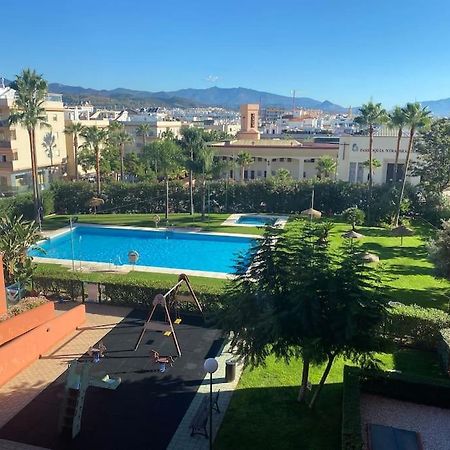 Central Estepona 3 Bed Apt With Pool And Parking المظهر الخارجي الصورة