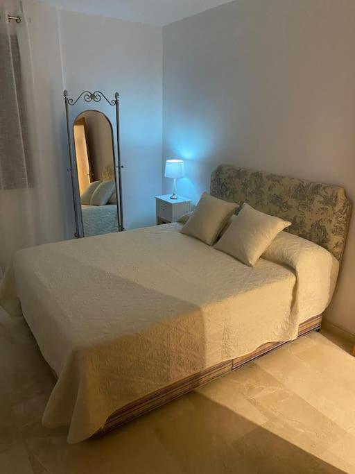Central Estepona 3 Bed Apt With Pool And Parking المظهر الخارجي الصورة