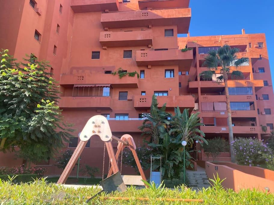 Central Estepona 3 Bed Apt With Pool And Parking المظهر الخارجي الصورة
