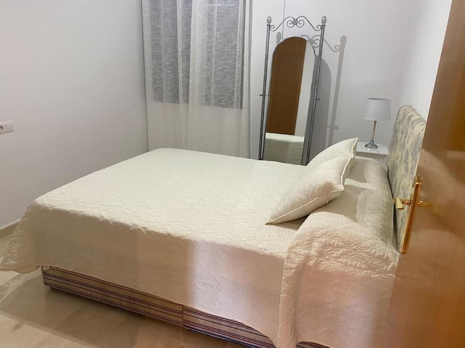 Central Estepona 3 Bed Apt With Pool And Parking المظهر الخارجي الصورة